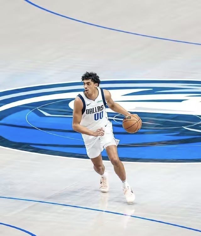 蒂姆在独行侠比赛中刷新纪录，比赛规则变更引发热议！赛场气氛高涨的简单介绍-九游APP